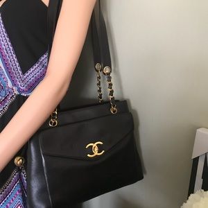 ‼️SOLD‼️Chanel shoulder bag lambskin vintage.